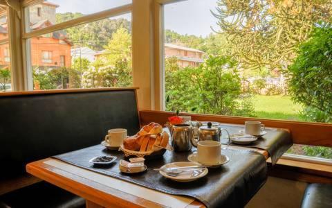 Hotel Crismalu San Martín de los Andes 外观 照片